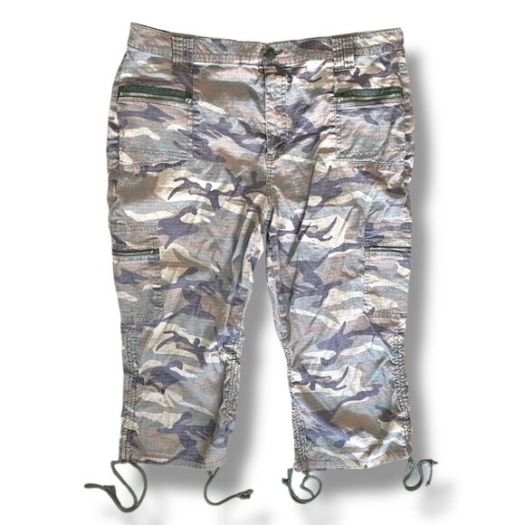 Vintage Y2K Vanilla Star Utility Camo Cropped Pants Women's Plus Size 22 Baddie - Picture 1 of 16